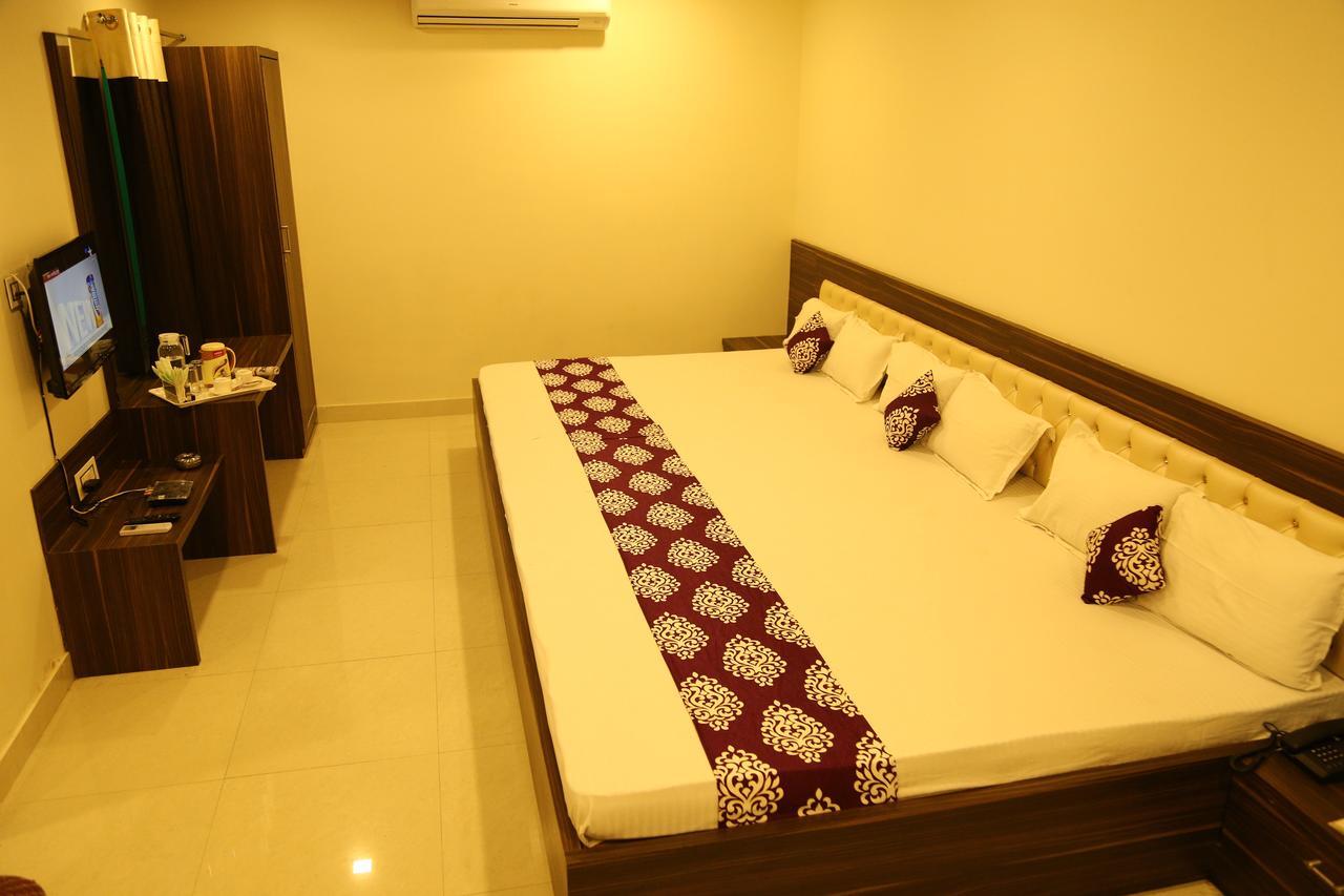 Hotel Kingsway Аджмер Екстериор снимка
