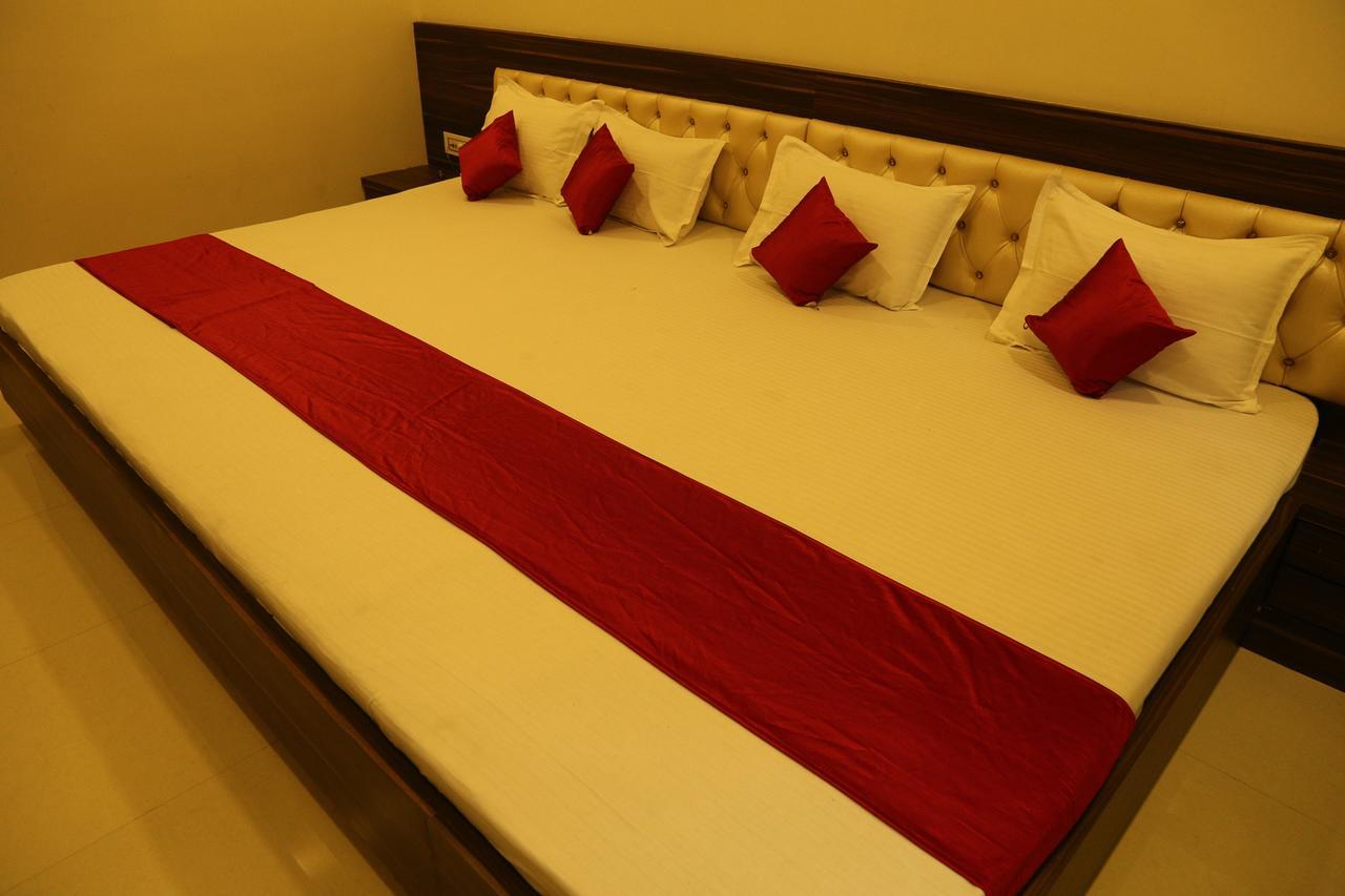 Hotel Kingsway Аджмер Екстериор снимка