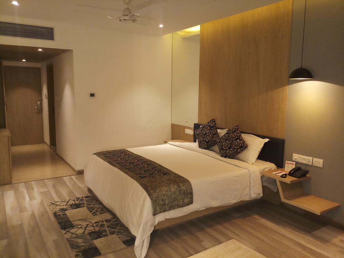 Hotel Kingsway Аджмер Екстериор снимка