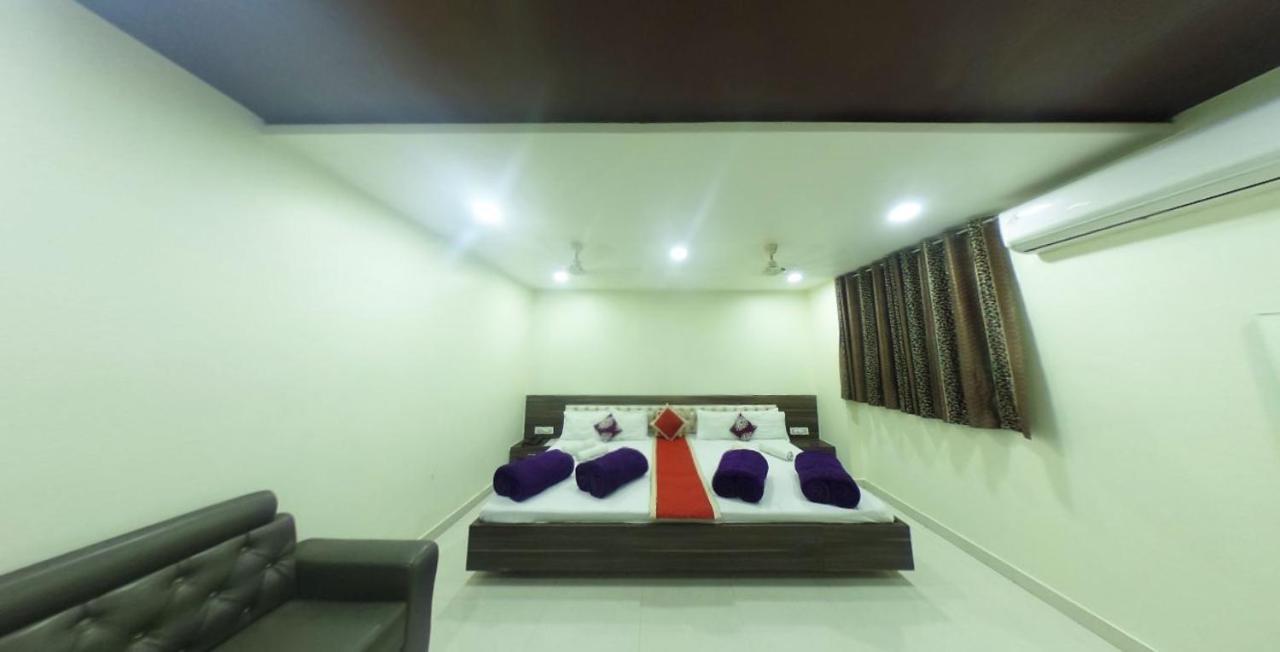 Hotel Kingsway Аджмер Екстериор снимка